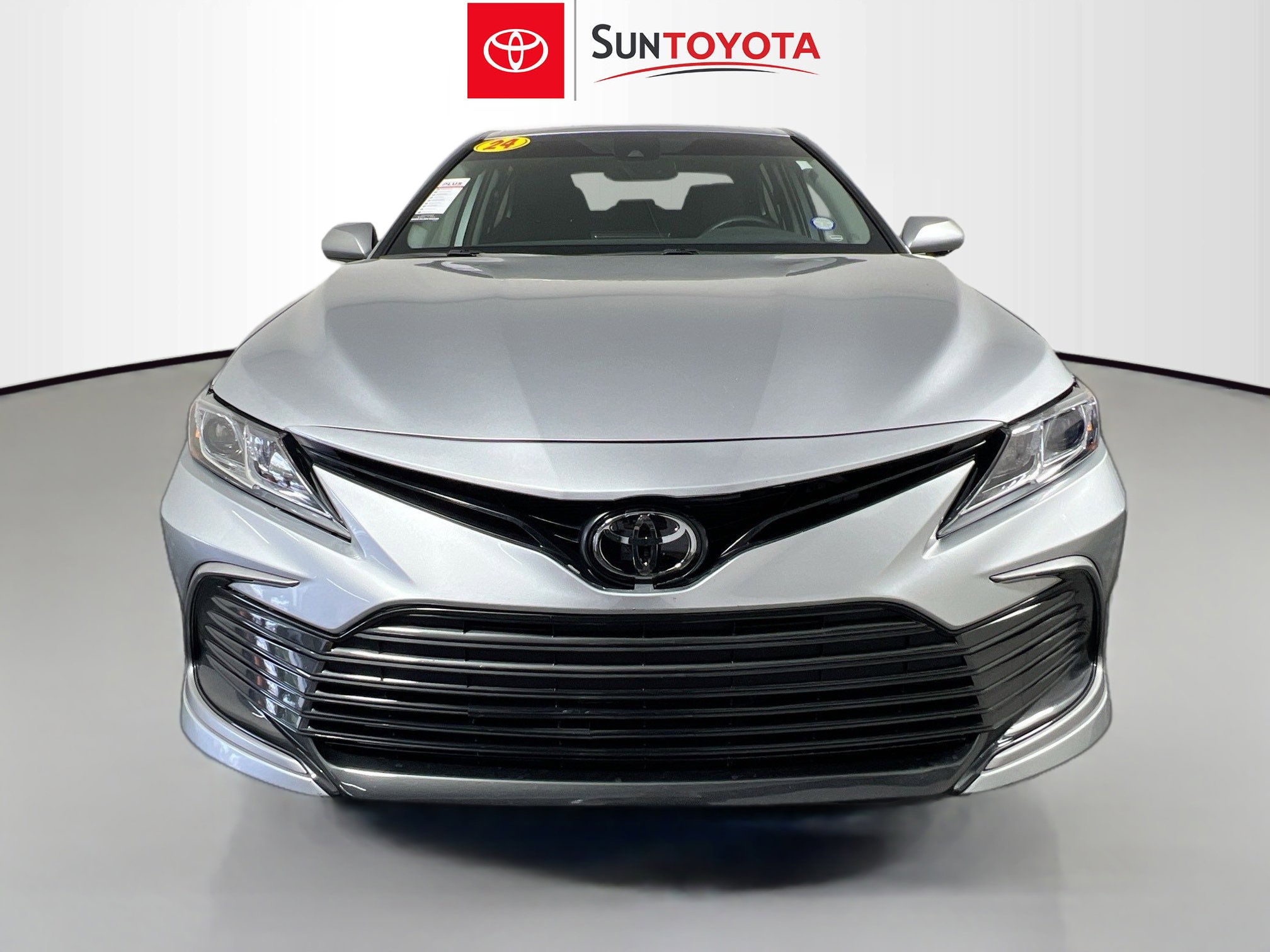 Used 2024 Toyota Camry LE image 10