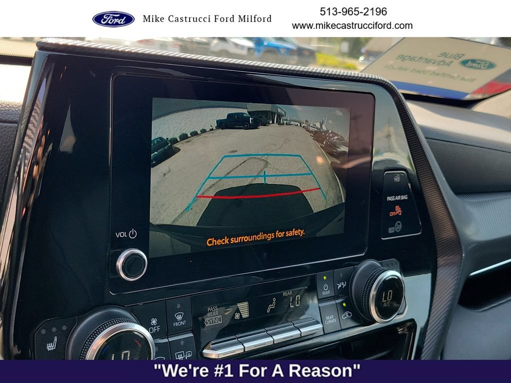 Used 2024 Toyota Highlander XSE FWD image 14