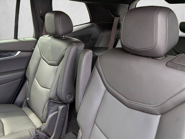 Used 2025 Cadillac XT6 Premium Luxury FWD image 19