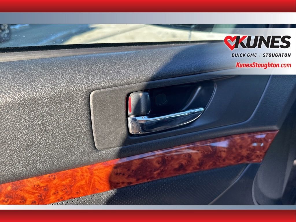 Used 2011 Subaru Outback 2.5i Limited w/ PWR Moonroof Pkg image 20