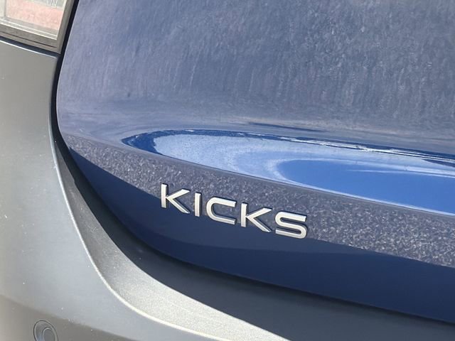Certified 2025 Nissan Kicks SV FWD image 5