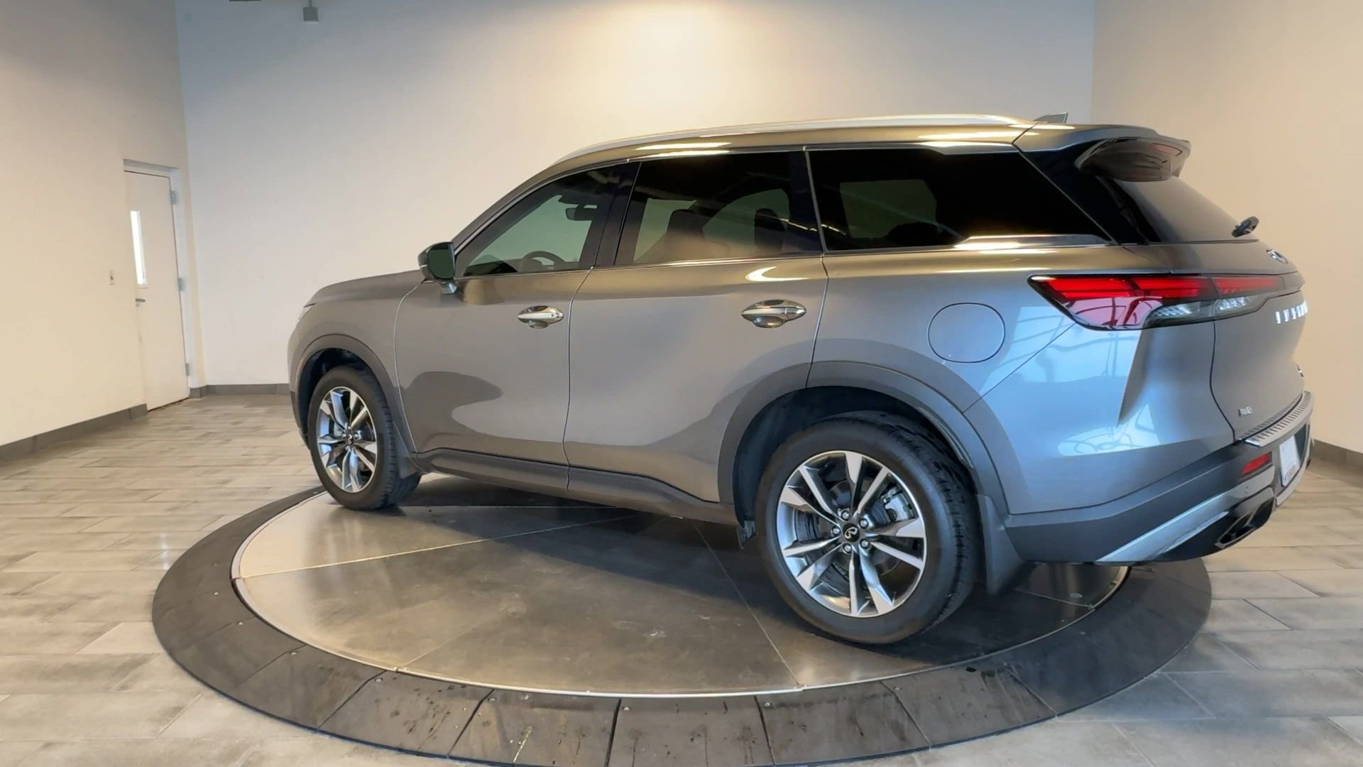 Certified 2023 INFINITI QX60 Luxe w/ Cargo Package AWD/4WD image 5