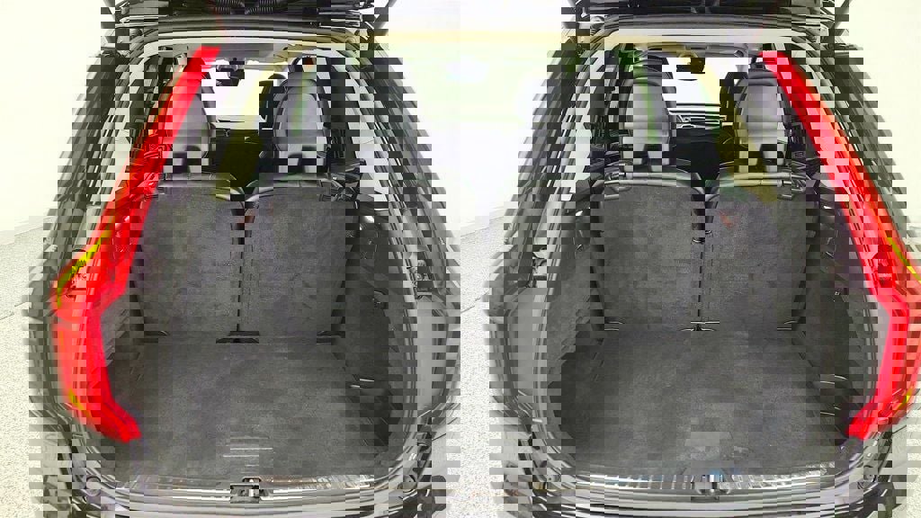 Used 2021 Volvo XC90 T6 Inscription w/ Climate Package image 23