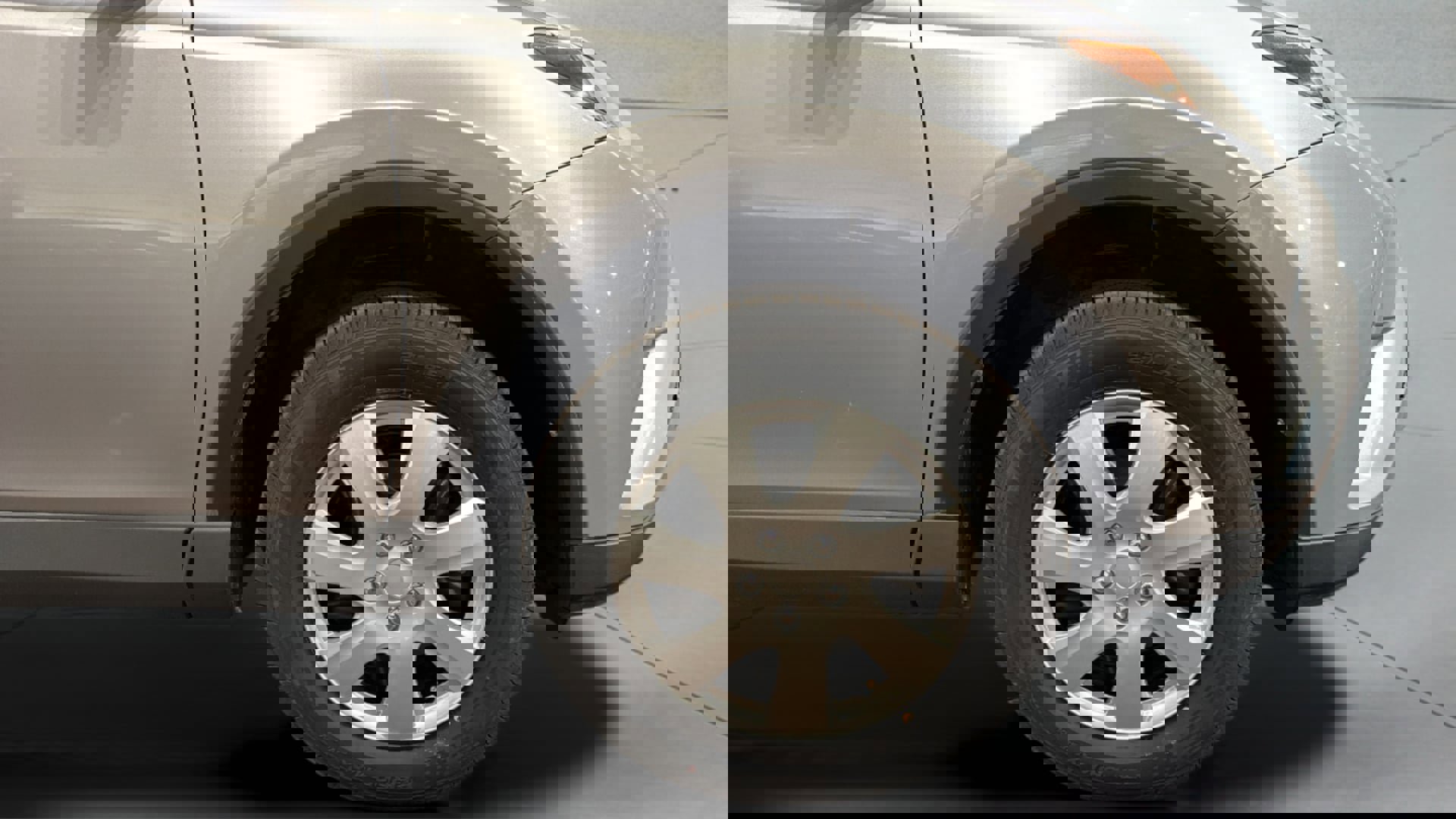 Used 2016 Toyota RAV4 LE image 34