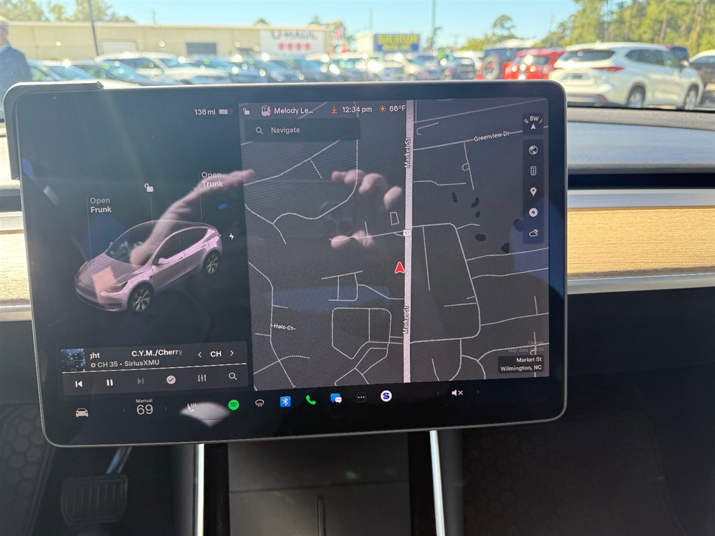 Used 2021 Tesla Model Y 2WD image 15