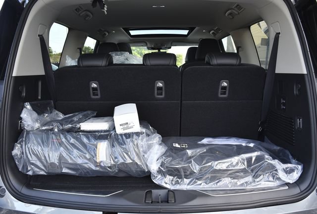 New 2026 INFINITI QX80 Pure w/ Cargo Package RWD image 33
