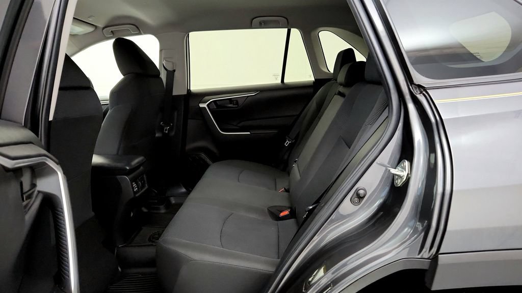 Used 2023 Toyota RAV4 LE AWD/4WD image 21