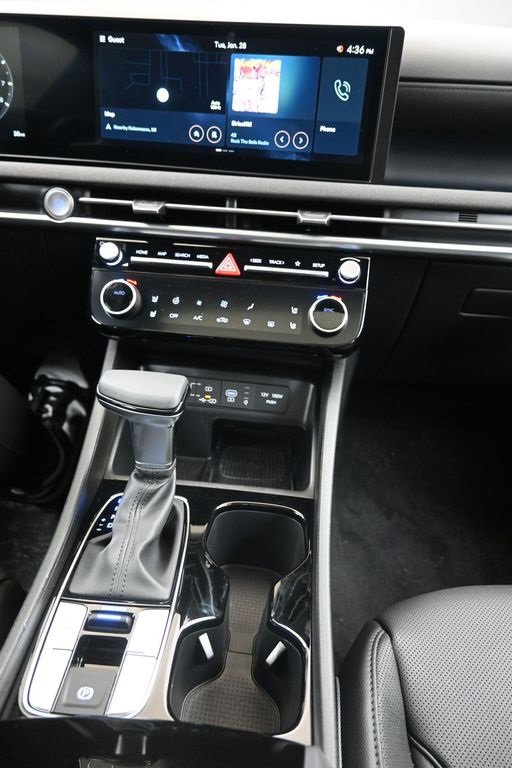 Certified 2025 Hyundai Santa Cruz Limited image 29