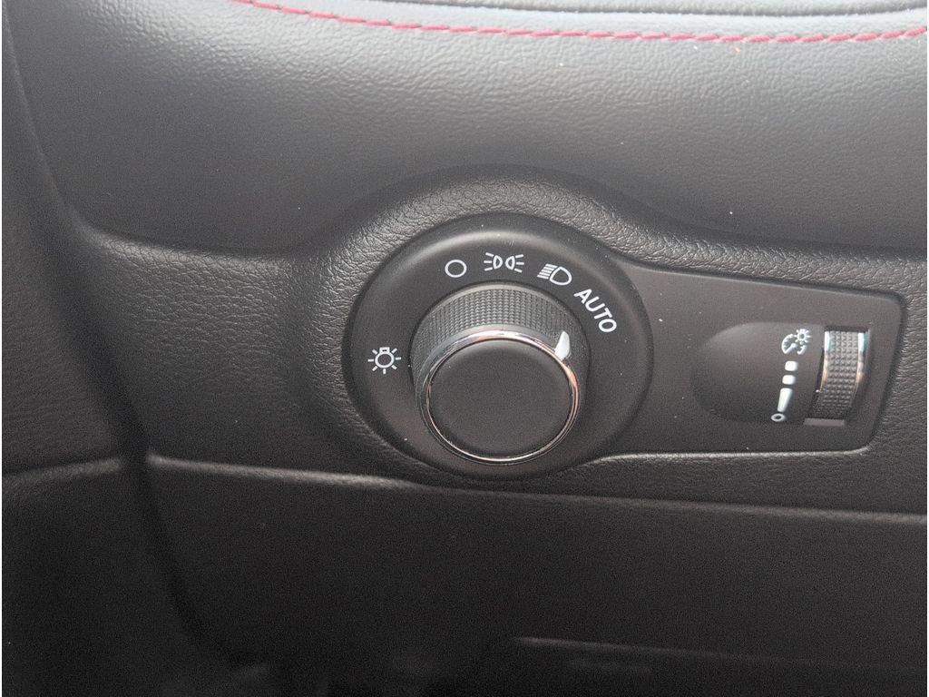 Used 2024 Dodge Durango GT image 25