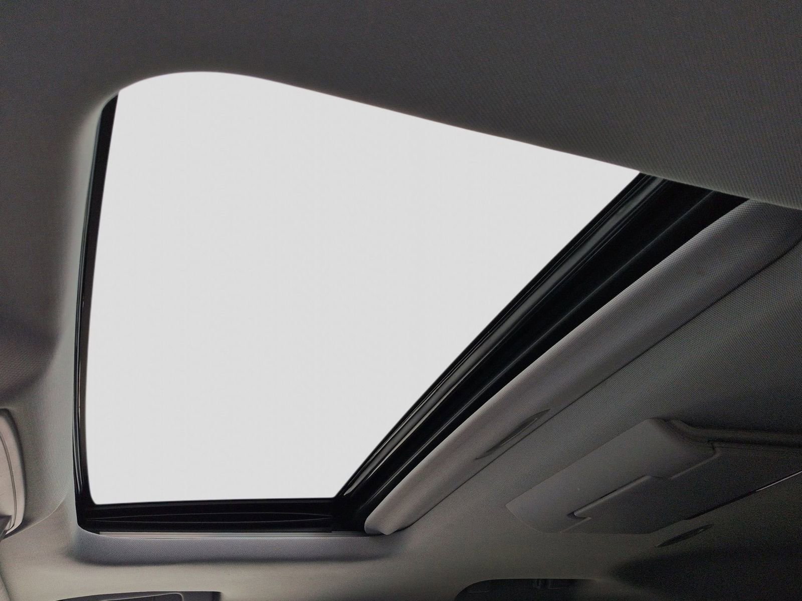 Used 2020 Cadillac Escalade Luxury image 24