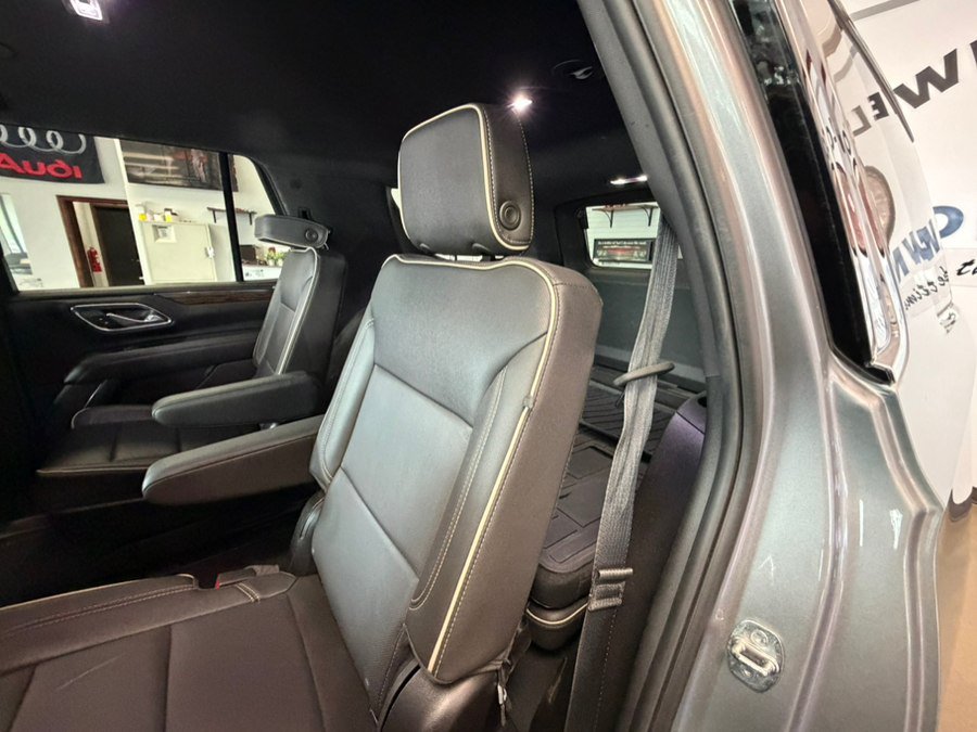 Used 2024 Chevrolet Tahoe Premier AWD/4WD image 46