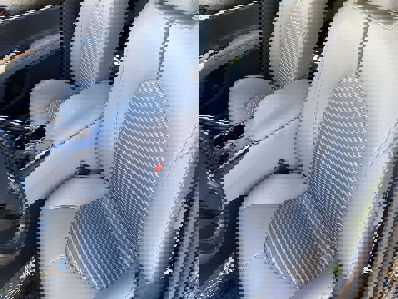 Used 2021 Toyota Camry SE w/ Carpet Mat Package (TMS) image 21