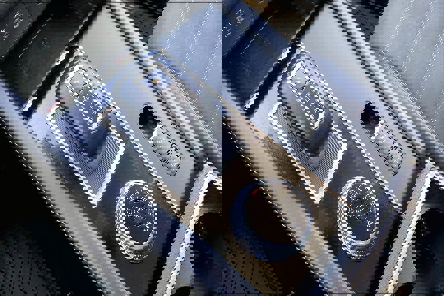 Used 2024 Mitsubishi Outlander SE image 35