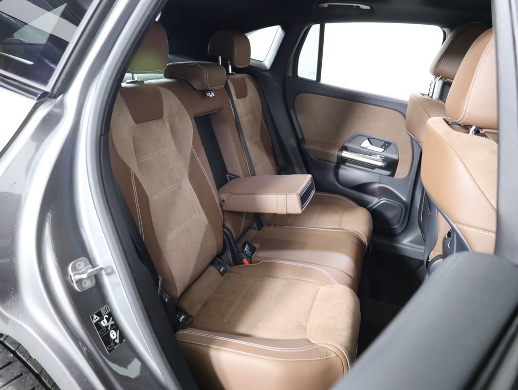 Used 2026 Mercedes-Benz GLA 250 4MATIC image 39