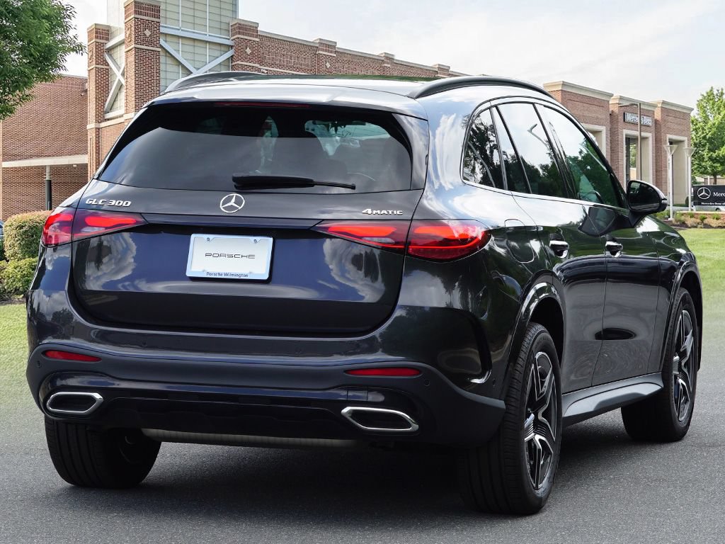 Certified 2025 Mercedes-Benz GLC 300 4MATIC image 6