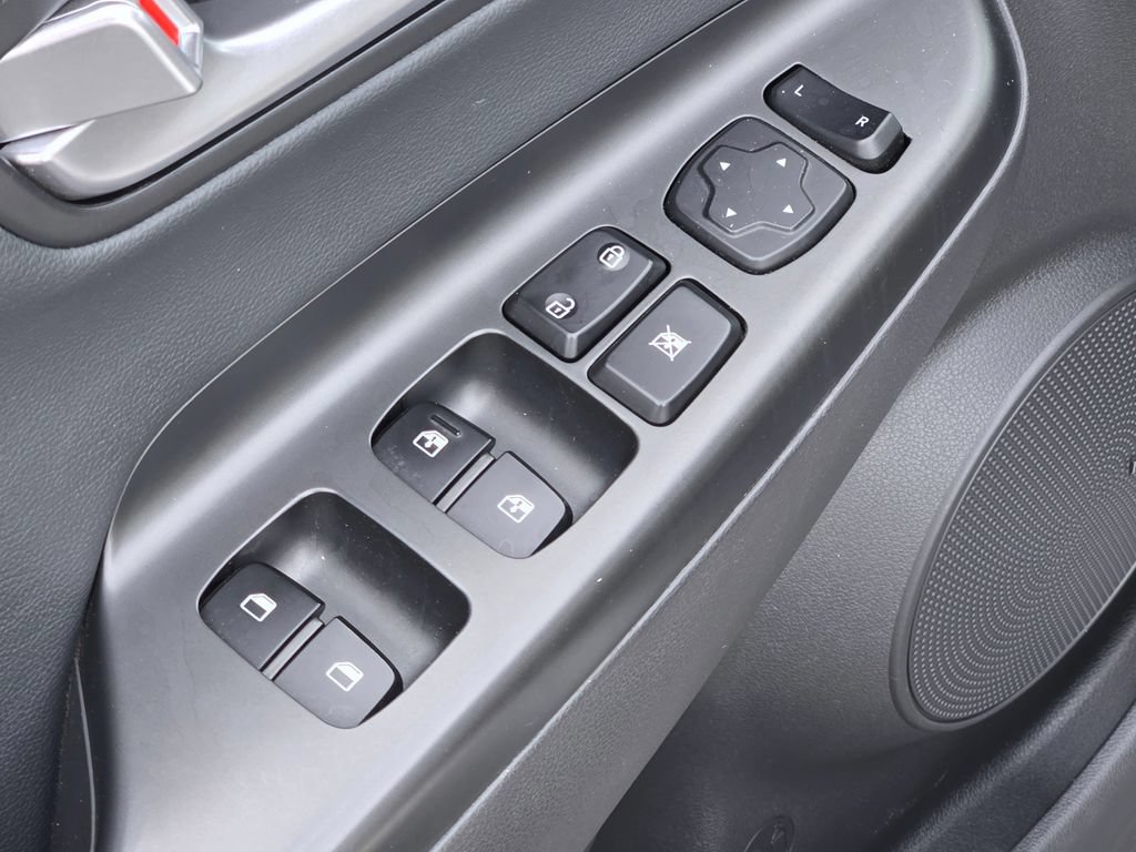Certified 2023 Hyundai Kona Limited AWD/4WD image 30