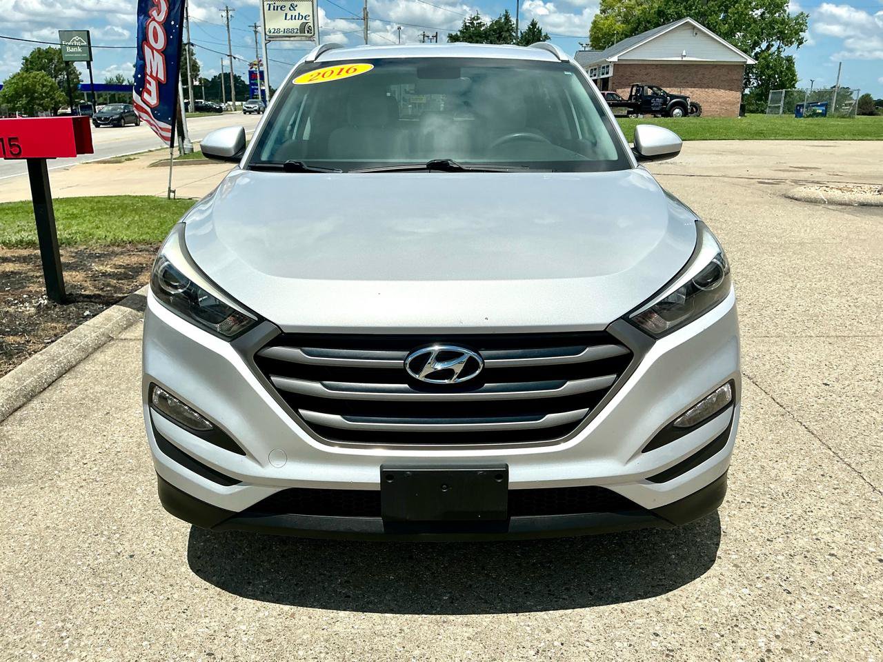 Used 2016 Hyundai Tucson SE w/ Option Group 02 AWD/4WD image 2