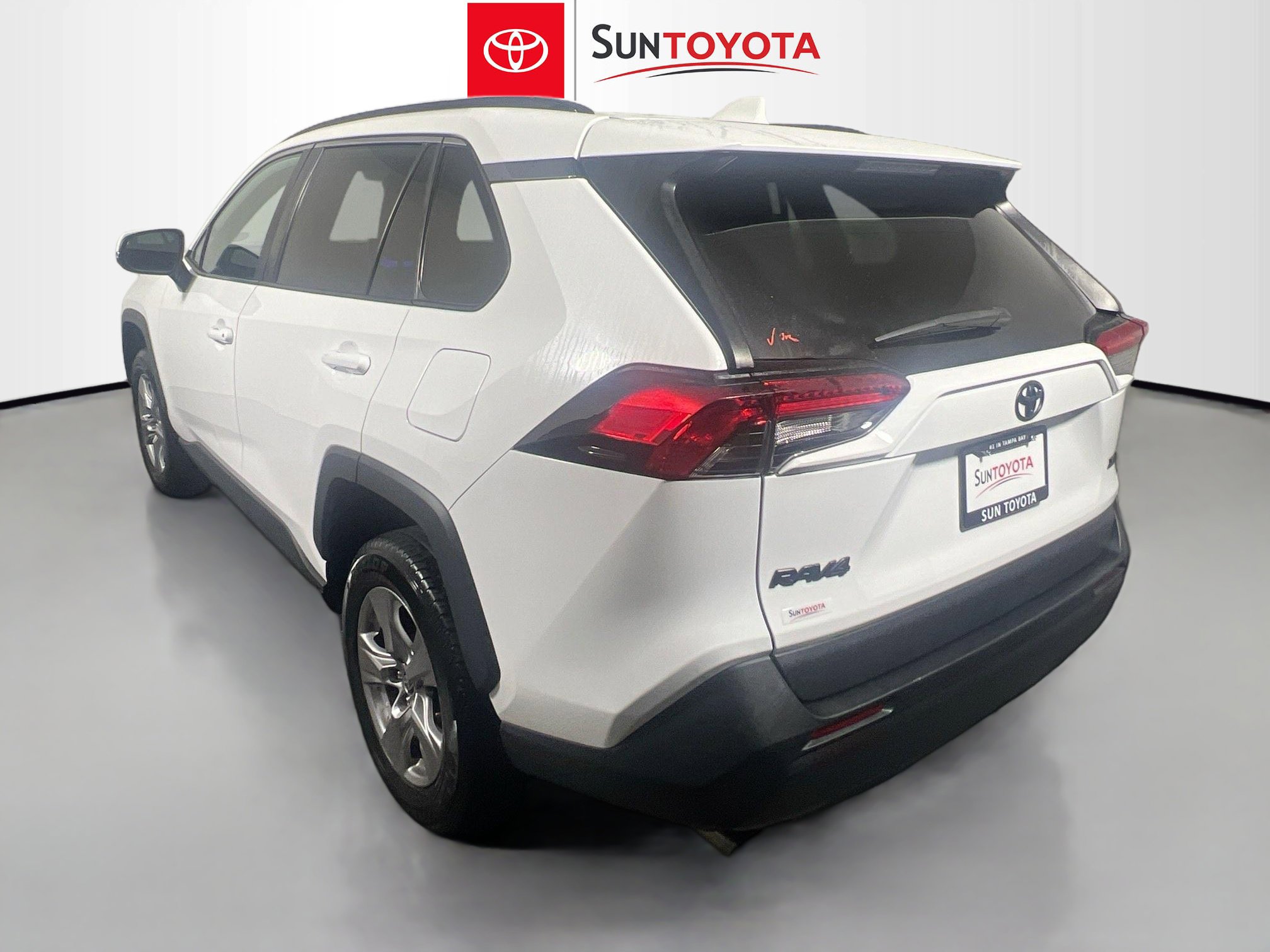 Used 2023 Toyota RAV4 XLE image 6