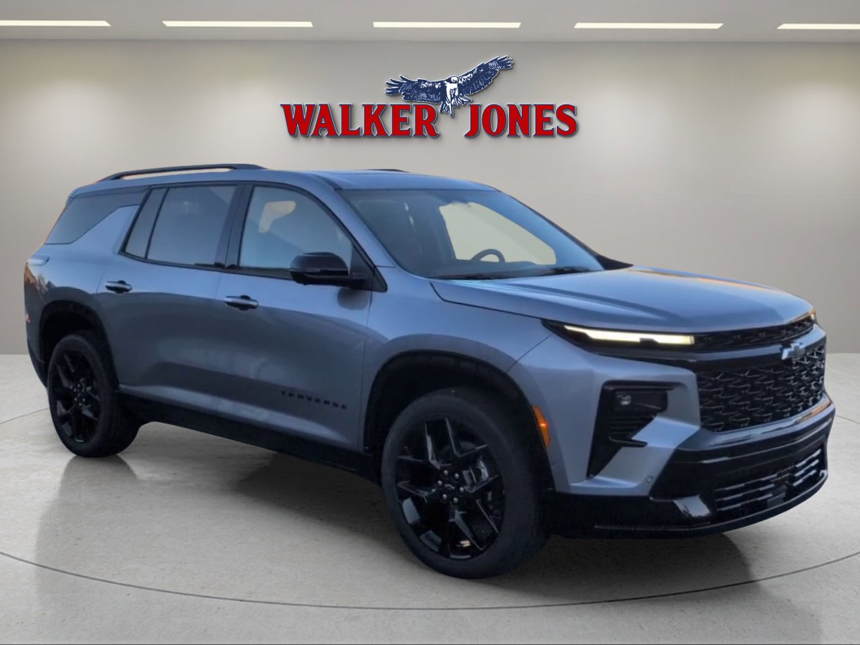Used 2026 Chevrolet Traverse RS FWD image 1