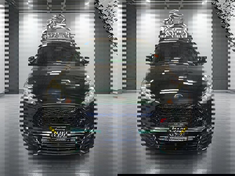 Used 2017 Ford Focus ST image 2