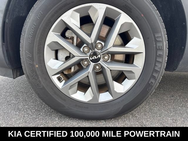 Certified 2024 Kia Telluride LX FWD image 9