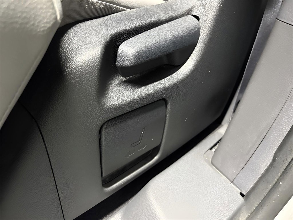 Used 2023 Toyota Sienna XLE image 22