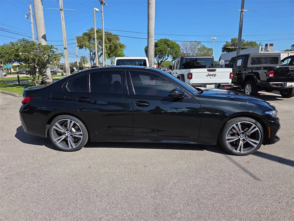 Used 2023 BMW 330i Sedan w/ Premium Package image 6