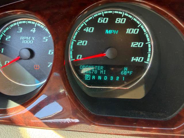 Used 2009 Buick Lucerne CXL FWD image 43