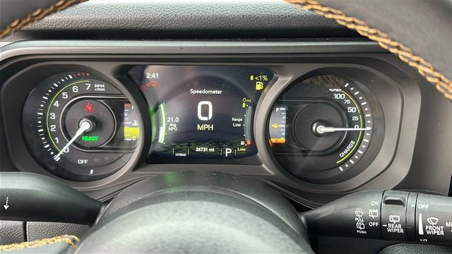 Used 2024 Jeep Wrangler Unlimited image 14