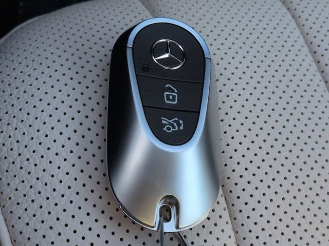 New 2026 Mercedes-Benz E 450 4MATIC Sedan image 29