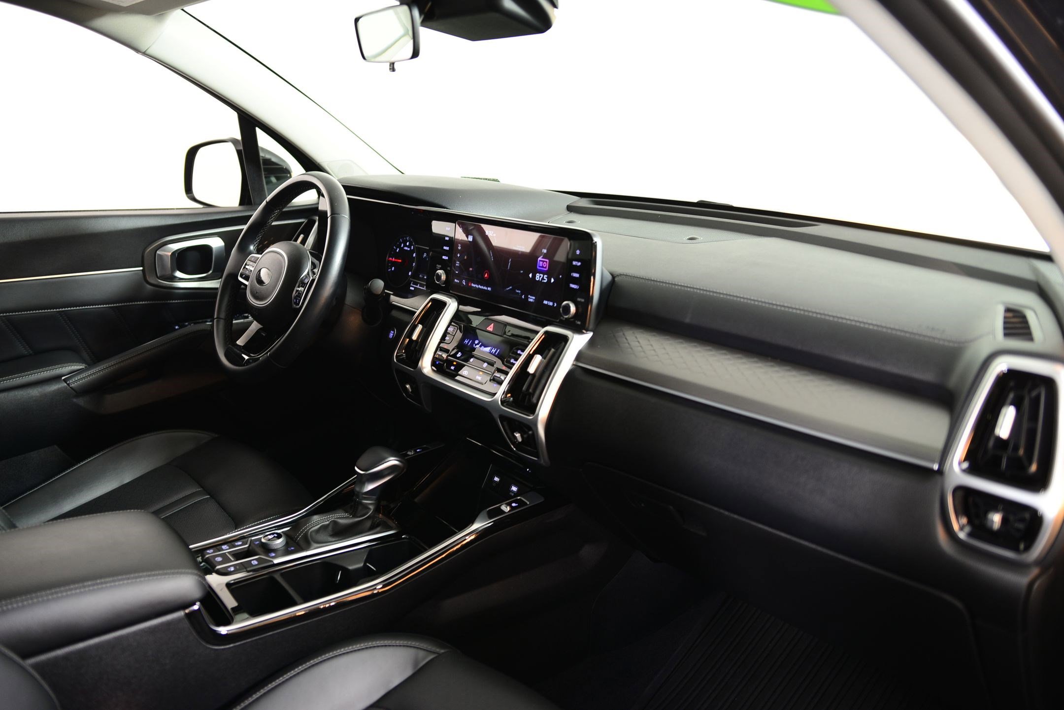 Used 2021 Kia Sorento SX image 32