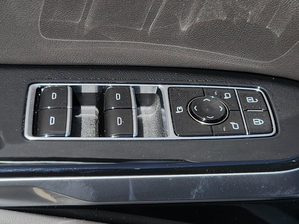 New 2026 Cadillac Escalade Luxury w/ Touring Package AWD/4WD image 17