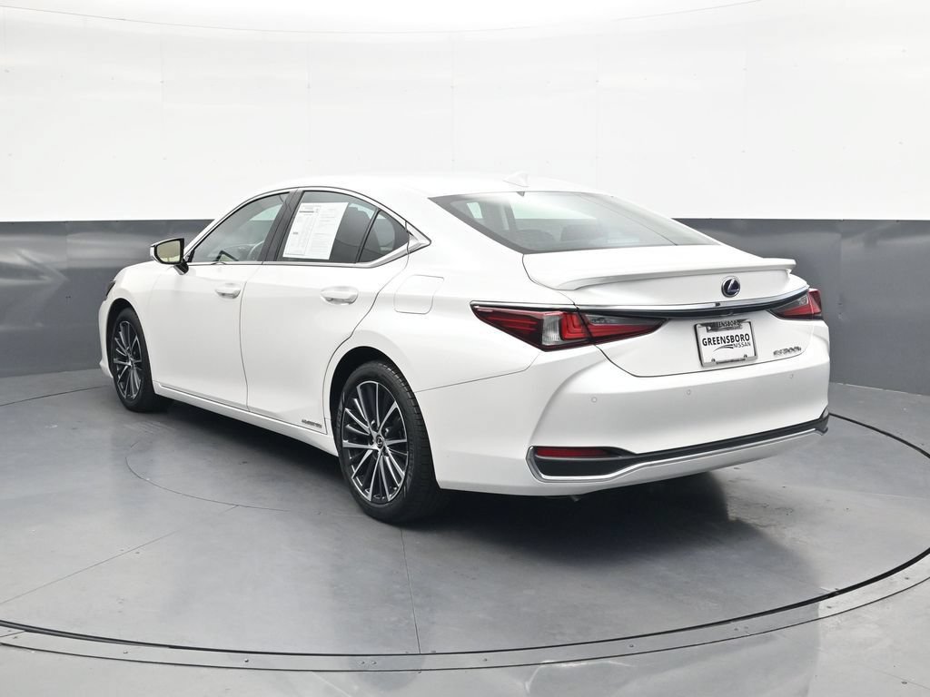Used 2022 Lexus ES 300h w/ Premium Package FWD image 8