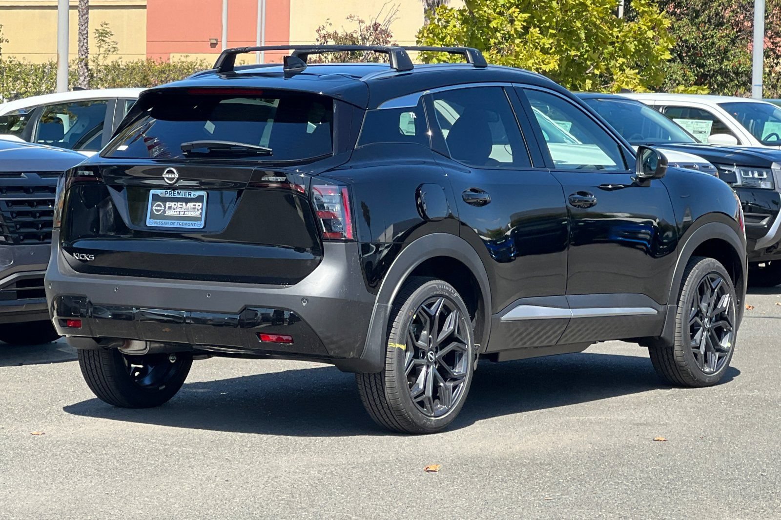 New 2027 Nissan Kicks SR FWD image 4