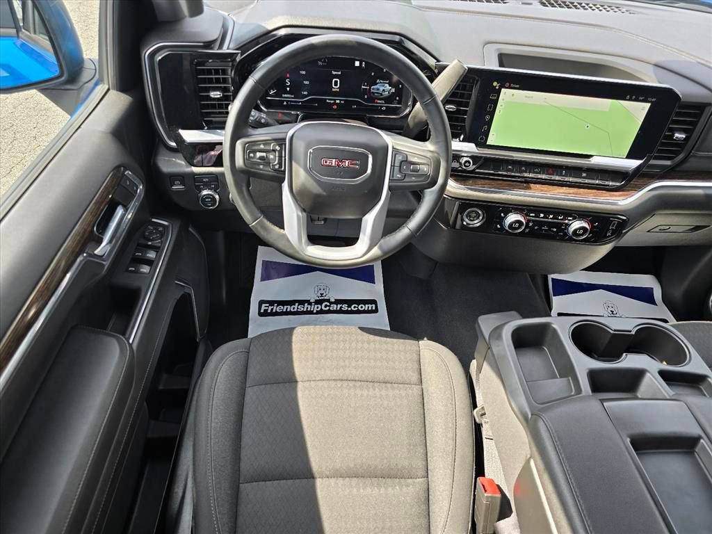 Used 2023 GMC Sierra 1500 Elevation AWD/4WD image 3