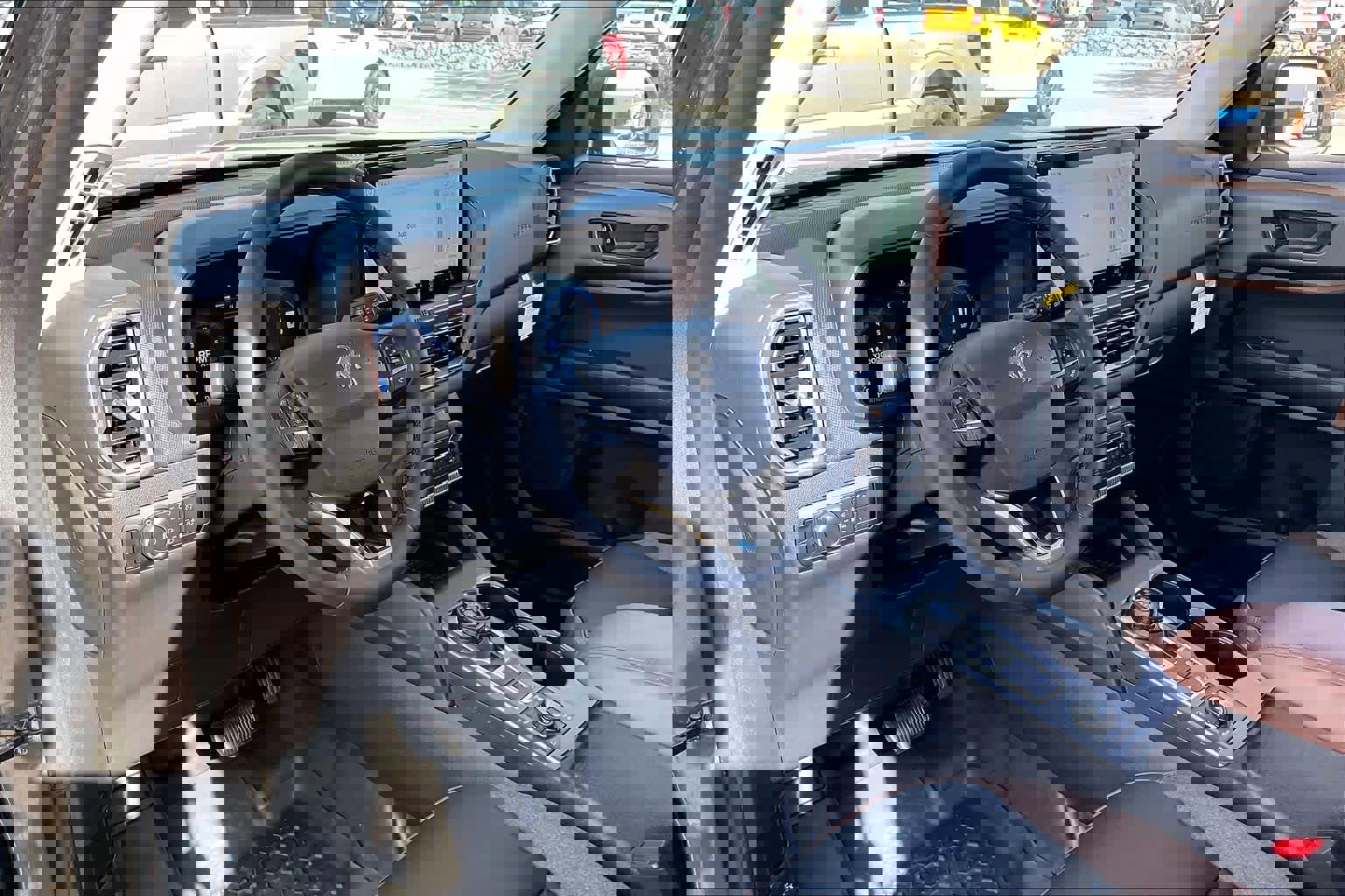 Used 2025 Ford Bronco Sport Outer Banks w/ Sasquatch Outer Banks Package image 16