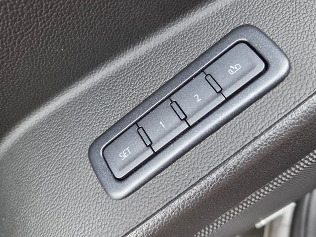 Used 2019 GMC Yukon XL Denali w/ Denali Ultimate Package image 37