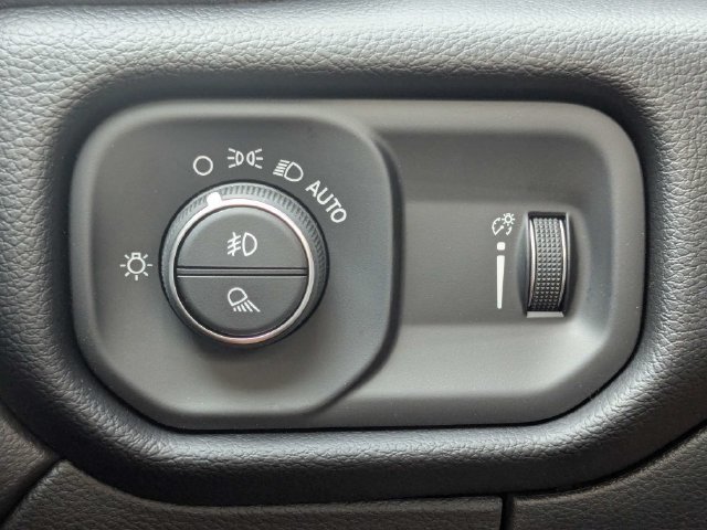 New 2026 RAM 3500 Big Horn AWD/4WD image 24