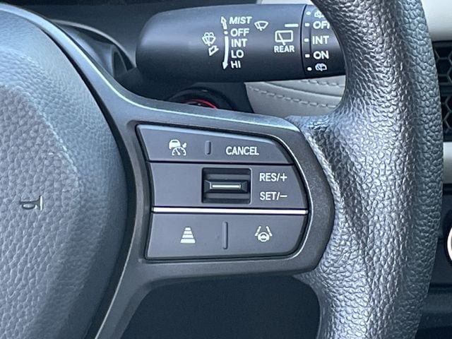 Used 2025 Honda HR-V LX image 13