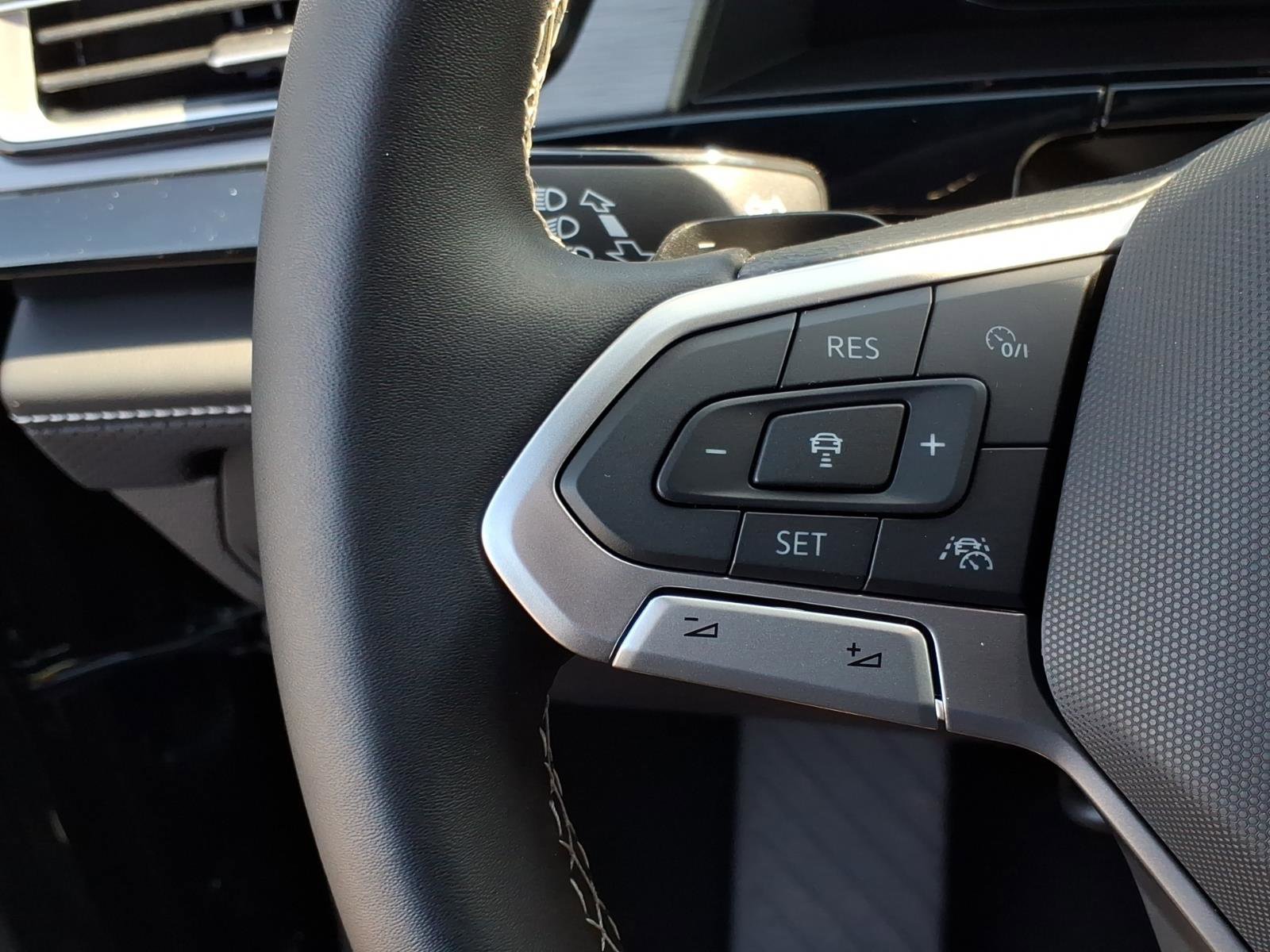 New 2026 Volkswagen Atlas Cross Sport SE image 20