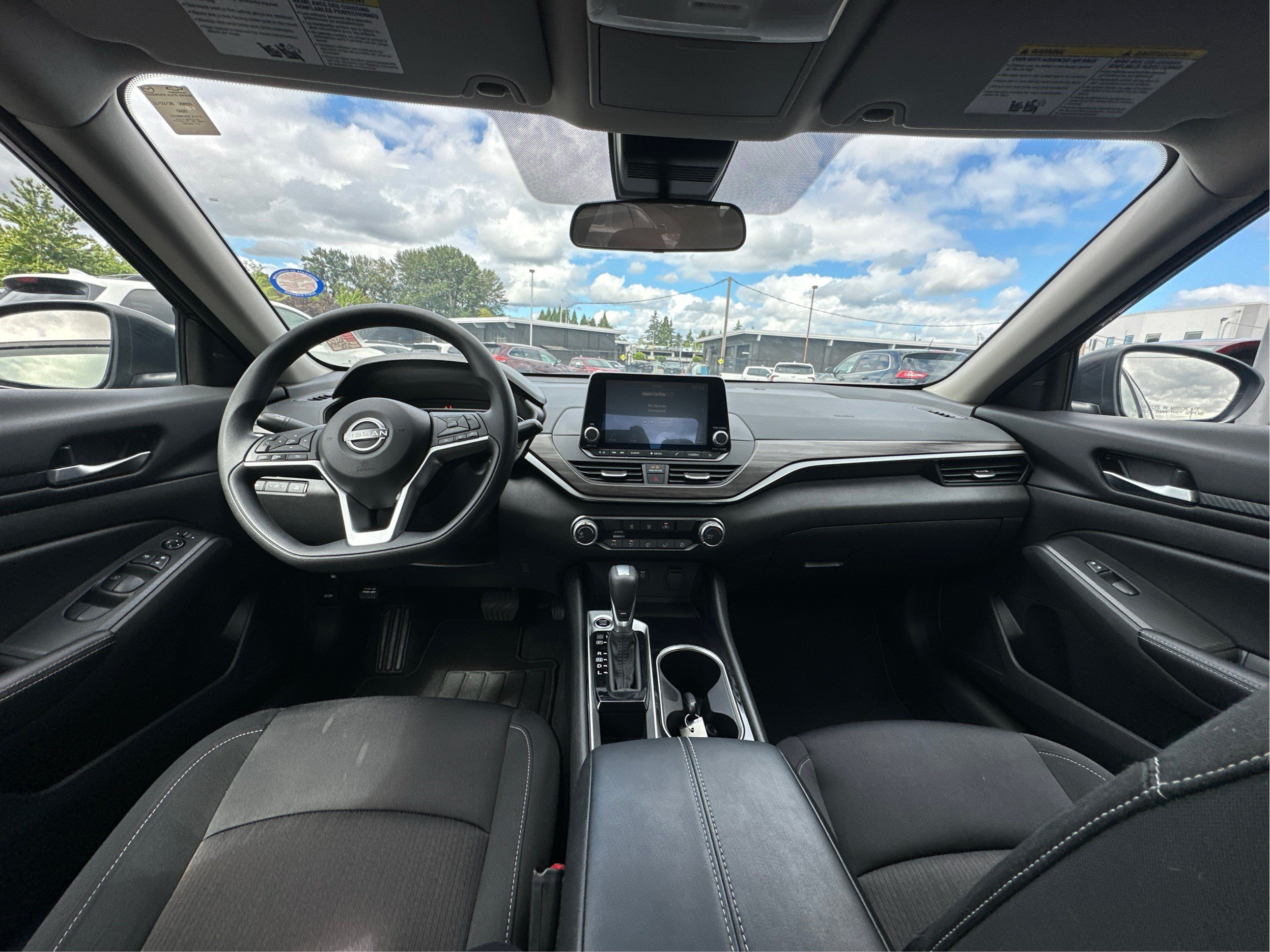 Used 2024 Nissan Altima 2.5 SV FWD image 28