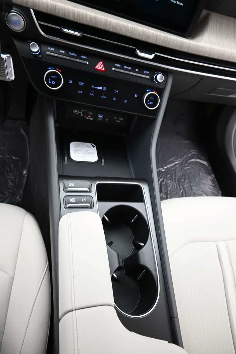New 2026 Hyundai Sonata SEL FWD image 23