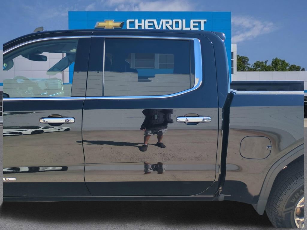 Used 2025 GMC Sierra 1500 SLT AWD/4WD image 29
