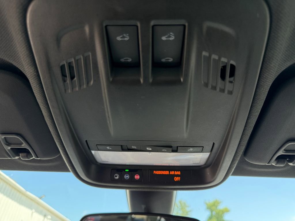 Used 2018 Chevrolet Cruze LT w/ Sun And Sound Package FWD image 18