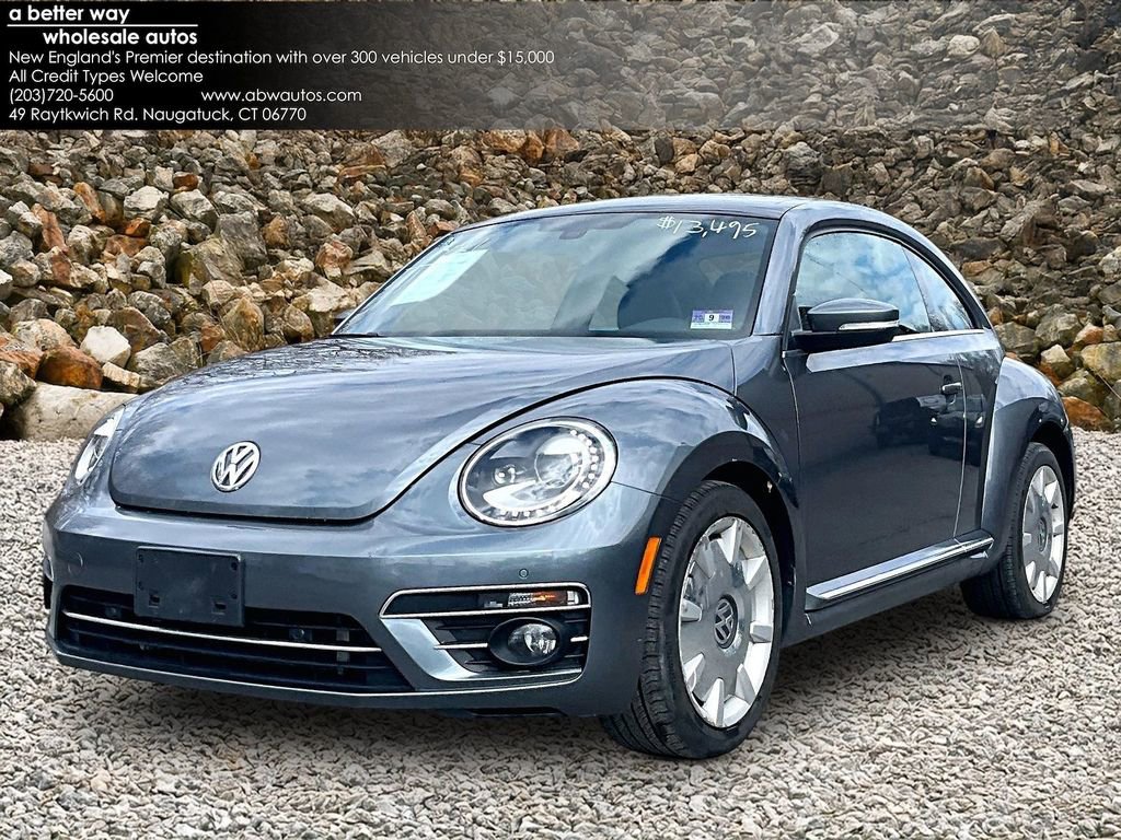 Used 2019 Volkswagen Beetle 2.0T SE FWD image 1