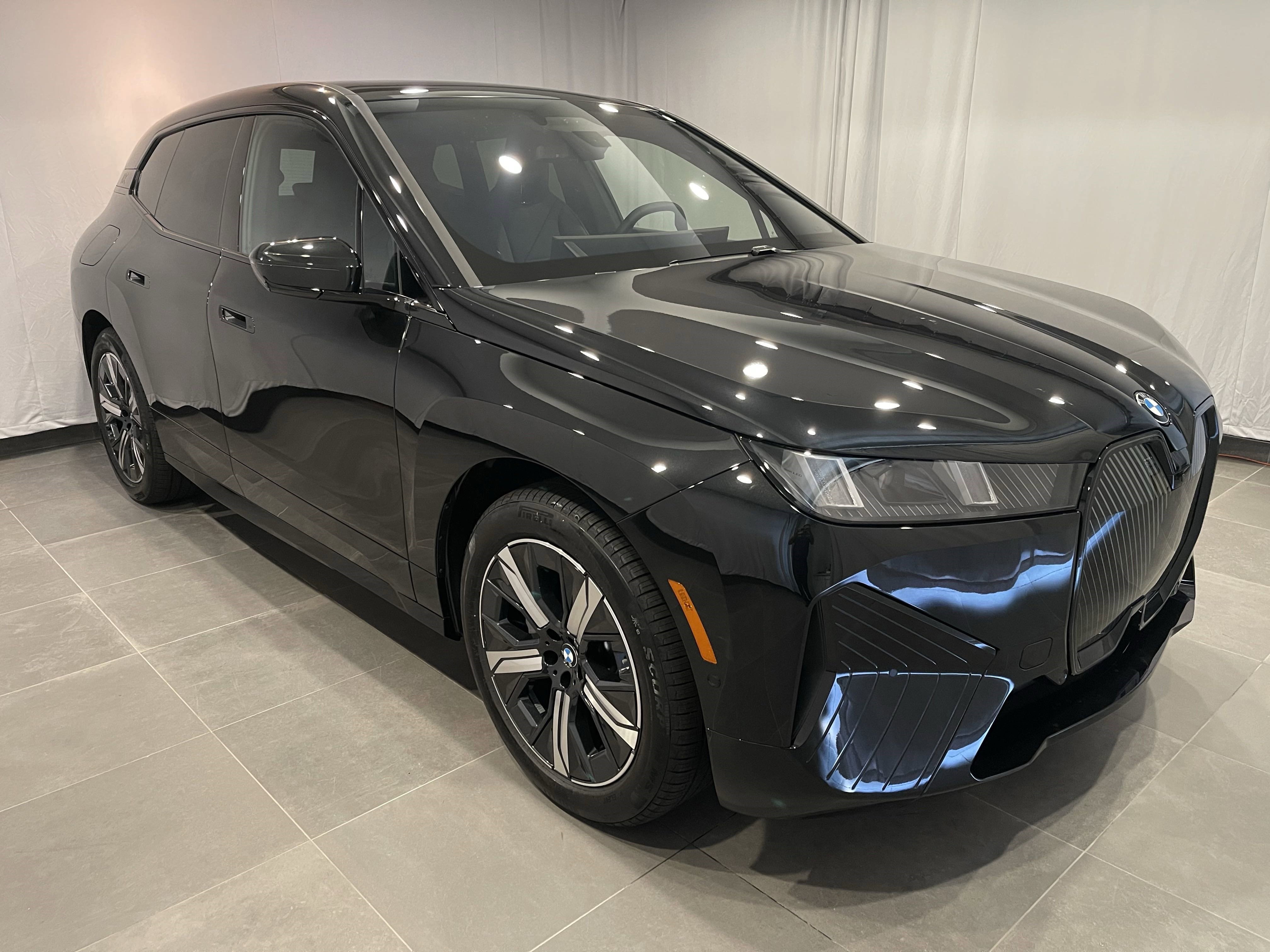 New 2026 BMW iX xDrive45 AWD/4WD image 3