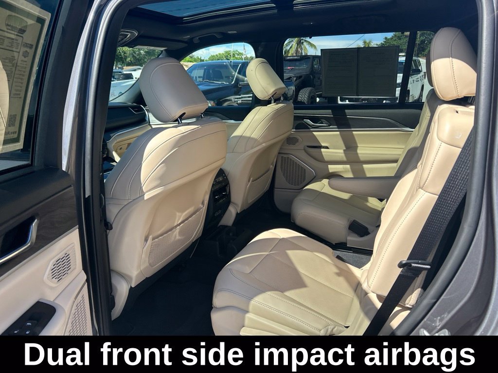 Certified 2025 Jeep Grand Cherokee L Limited w/ Luxury Tech Group II AWD/4WD image 33