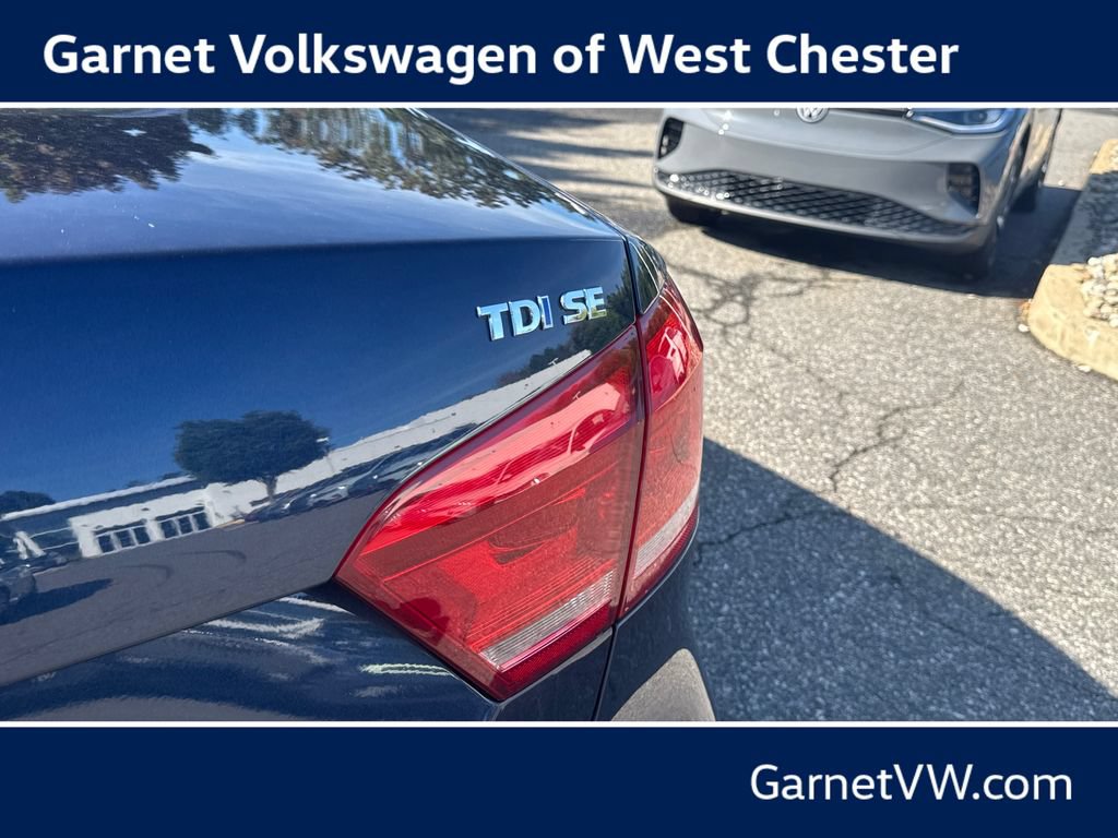 Used 2015 Volkswagen Passat TDI SE FWD image 31