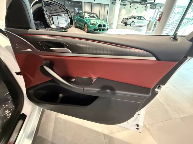Used 2024 BMW X4 xDrive30i w/ M Sport Package AWD/4WD image 29
