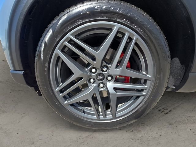 Certified 2025 Ford Explorer ST AWD/4WD image 14